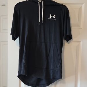 Under Armour Men’s Black Short-Sleeve Hoodie with White Logo